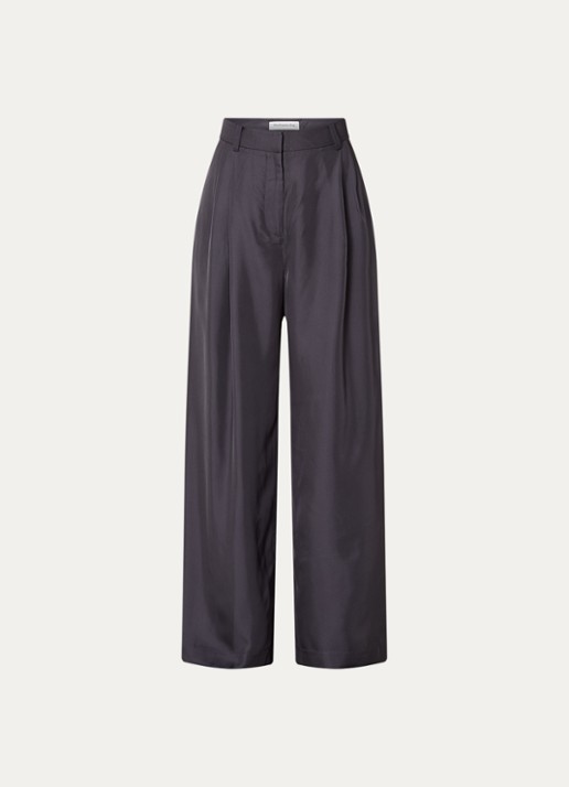The Frankie Shop Mara Fluid mid waist wide fit pantalon met glanzende finish - voorkant donkergrijs