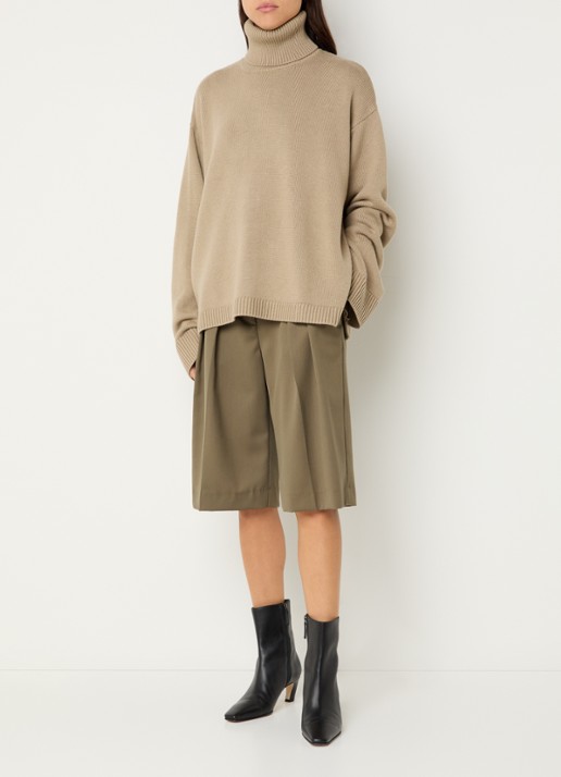 The Frankie Shop Rhea fijngebreide coltrui in wolblend - voorkant 2 khaki