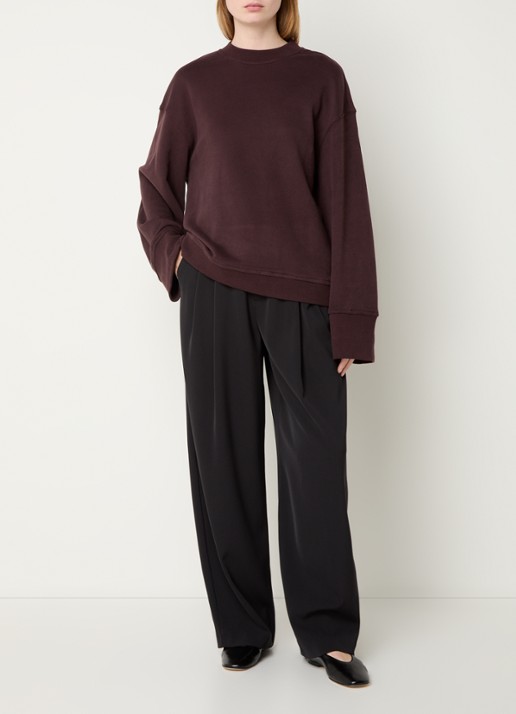 The Frankie Shop Talia sweater met ronde hals - voorkant 3 aubergine