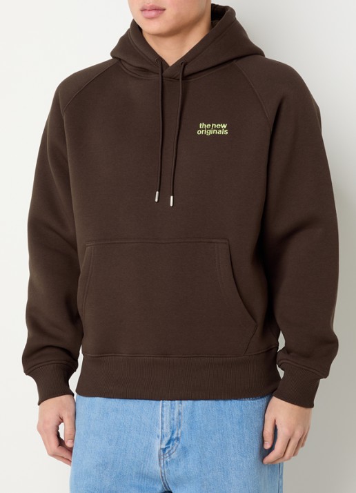 The New Originals Catna hoodie met logo en kangoeroezak - achterkant donkerbruin