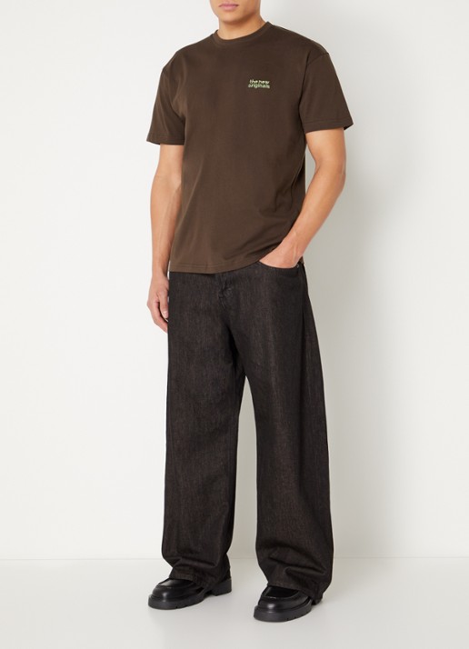 The New Originals Catna T-shirt met front- en backprint - voorkant 2 donkerbruin