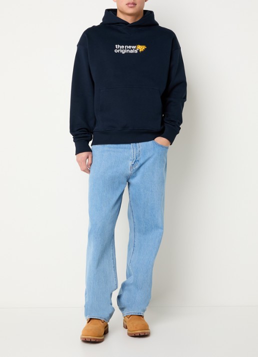 The New Originals Emblem bee hoodie met logo- en backprint - voorkant 2 donkerblauw