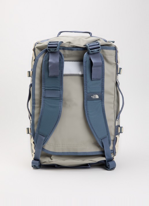 The North Face Base Camp Duffel S weekendtas met verstelbare schouderriem - achterkant 3 blauwgrijs