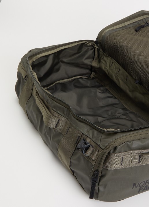 The North Face Base Camp Voyager 32L rugzak met 15 inch laptopvak - detail 2 groen