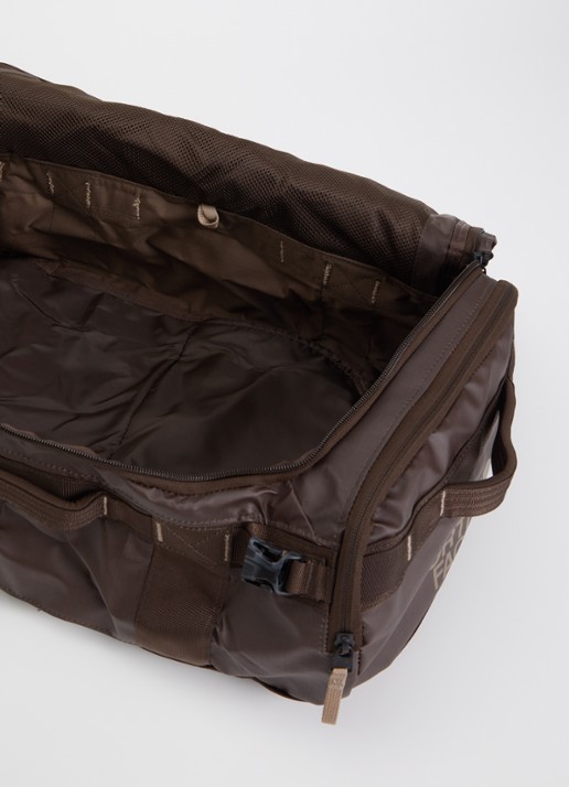 The North Face Base Camp Voyager 32L rugzak met 15 inch laptopvak - detail 2 donkerbruin
