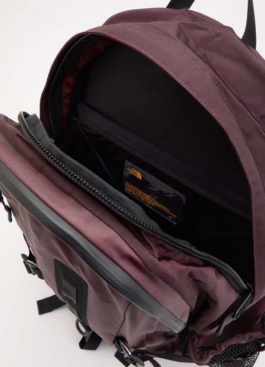 The North Face Hot Shot rugzak met 15 inch laptopvak  - detail 2 zwart