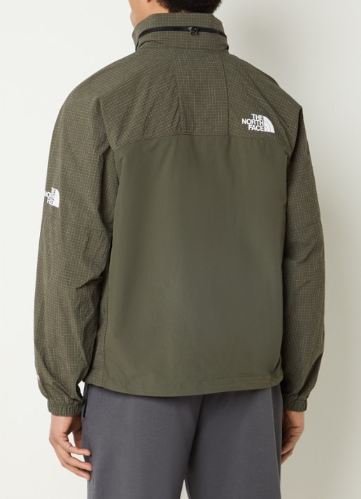 The North Face Jack met ruitdessin en ritszakken - achterkant olijfgroen