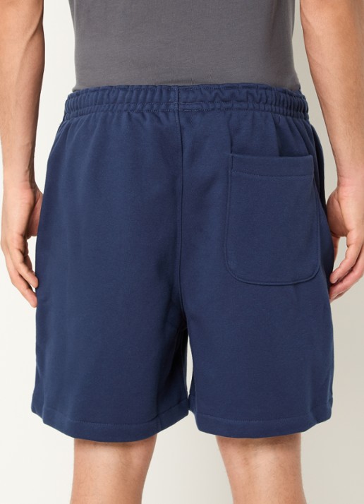 The North Face Red box straight fit korte joggingbroek met steekzakken - achterkant donkerblauw