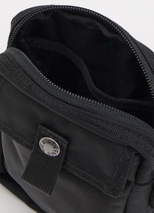 The North Face Redbox S crossbodytas met logo - detail zwart