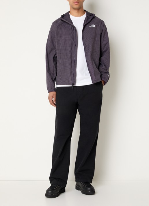 The North Face Windjack met capuchon en ritszakken - voorkant 2 paars