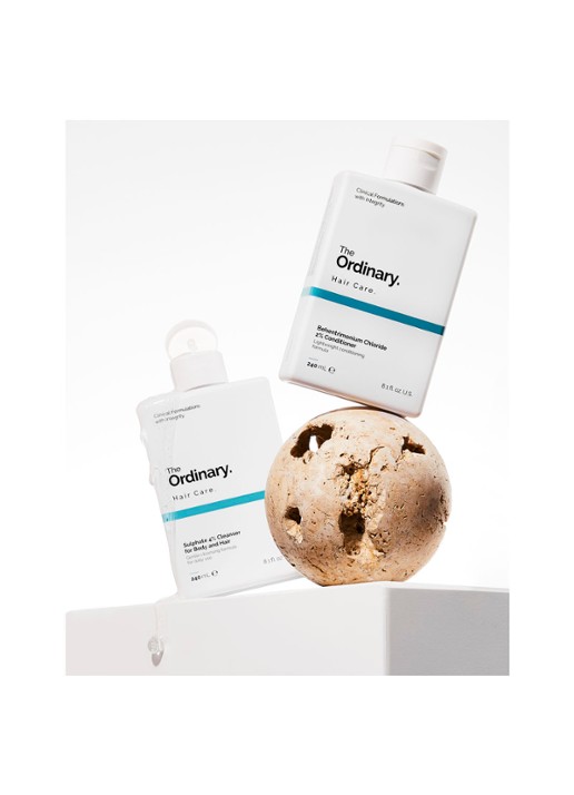 The Ordinary Behentrimonium Chloride 2% Conditioner - detail 3 undefined
