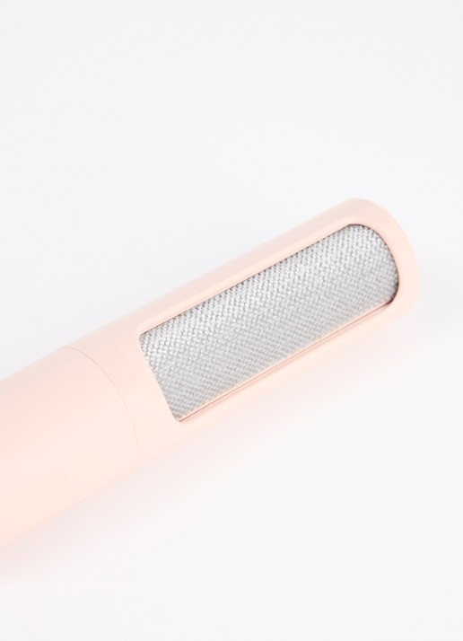 The Steamery Lint pluizenborstel 18,3 cm - voorkant 2 lichtroze