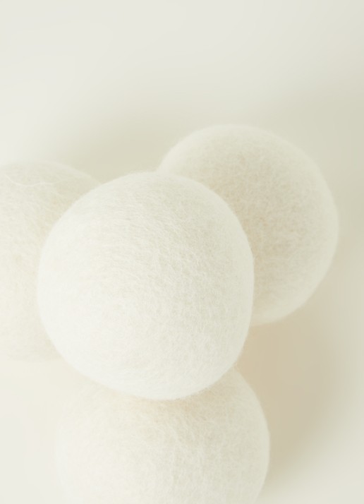 The Steamery Tumble Dryer Balls drogerballen set van 4 - detail wit