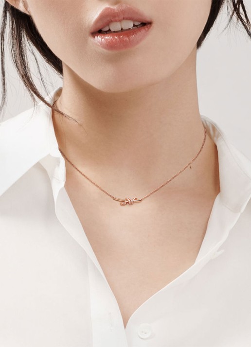 Tiffany & Co. Knot Small ketting van 18 karaat geelgoud met diamant 84882 - detail undefined