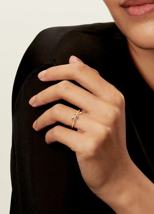 Tiffany & Co. Tiffany Knot ring van 18 karaat geelgoud met diamant 6692 - detail undefined