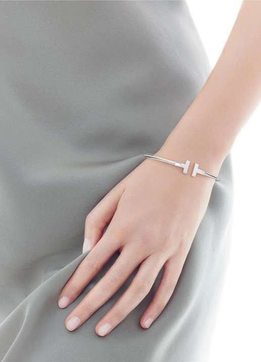 Tiffany & Co. Tiffany T Wire bangle van 18 karaat witgoud 69744 - detail 3 undefined