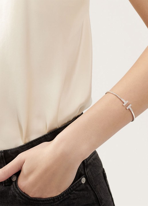 Tiffany & Co. Tiffany T Wire bangle van 18 karaat witgoud met diamant 69749 - detail 4 undefined