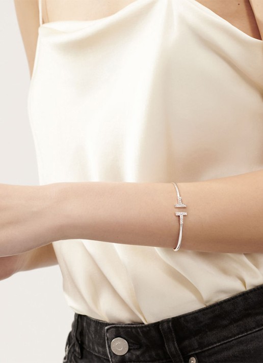 Tiffany & Co. Tiffany T Wire bangle van 18 karaat witgoud met diamant 69749 - detail 5 undefined