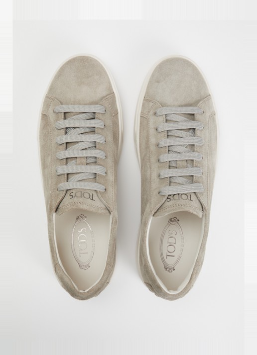 Tod's Allaciata Cassetta sneaker van kalfssuède - detail 2 donkerbeige