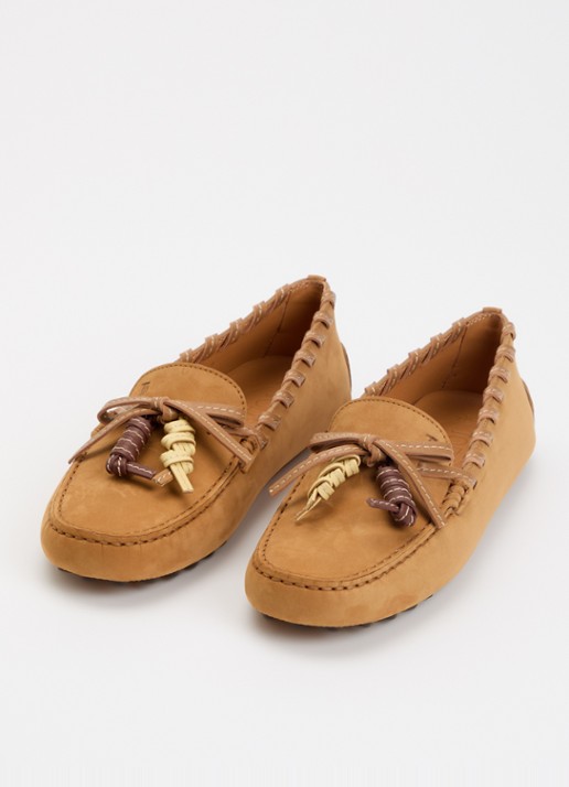 Tod's Gommino 22L mocassin van suède met gevlochten details - detail 3 camel