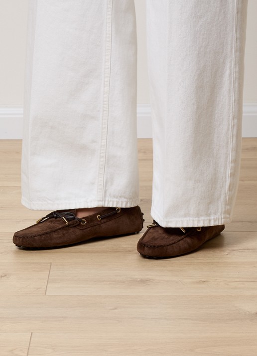 Tod's Gommino Driving bootschoen van suède - voorkant 7 donkerbruin