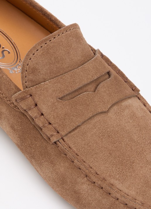 Tod's Gommino Macro mocassin van suède - detail 5 bruin
