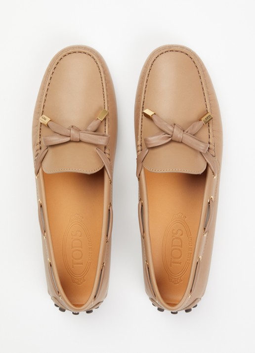 Tod's Gommino mocassin van leer - detail 4 lichtbruin
