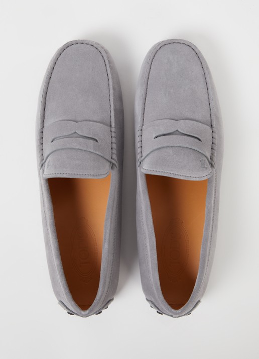 Tod's Gommino mocassin van suède - detail 3 lichtgrijs