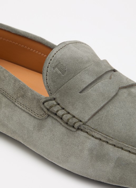 Tod's Gommino mocassin van suède - detail 4 olijfgroen
