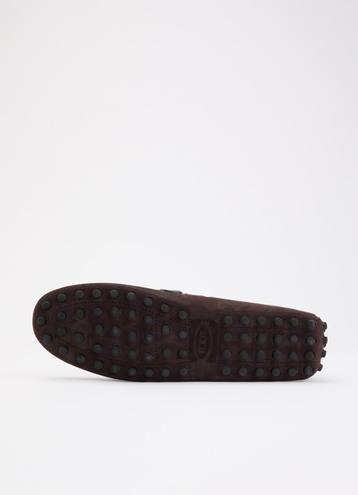 Tod's Gommino mocassin van suède - detail 4 donkerbruin