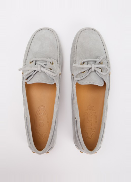 Tod's Gommino mocassin van suède - detail 4 grijs