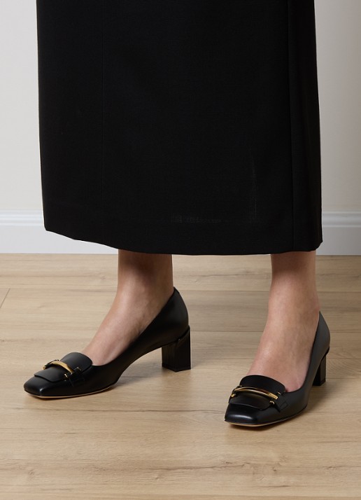 Tod's Pump van kalfsleer - voorkant 7 zwart