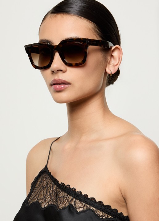 TOM FORD Wayfarer zonnebril TR001843 - voorkant 5 donkerbruin