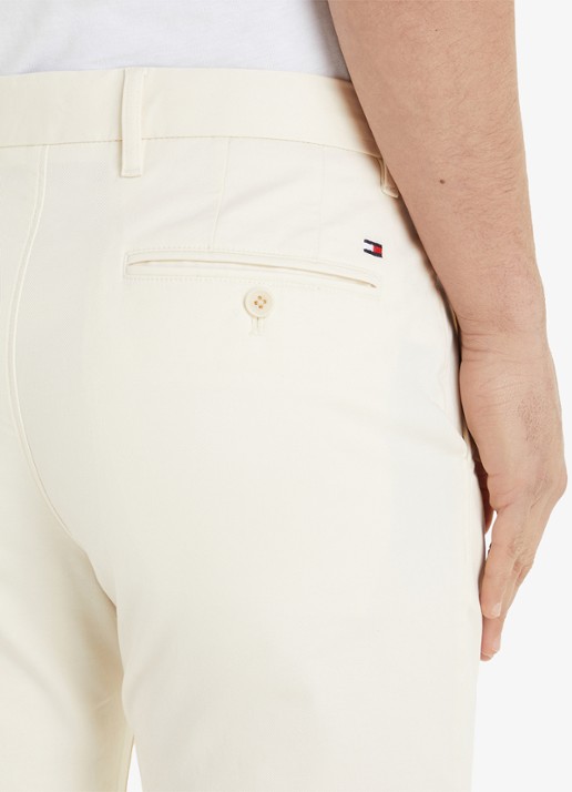 Tommy Hilfiger 1985 Denton straight fit chino met steekzakken - detail 4 beige
