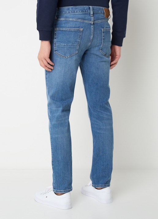 Tommy Hilfiger Core Denton straight leg jeans met medium wassing - achterkant 8 indigo