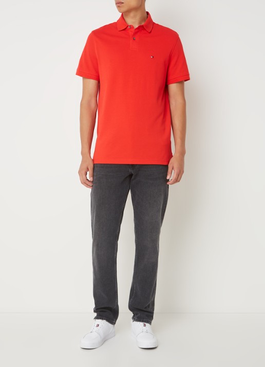 Tommy Hilfiger Core regular fit polo van piqué katoen met logoborduring - voorkant 4 fireworks-sne / rood