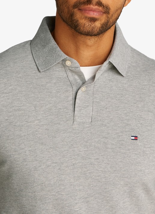Tommy Hilfiger Core regular fit polo van piqué katoen met logoborduring - detail 3 light grey heather-p01 / grijs