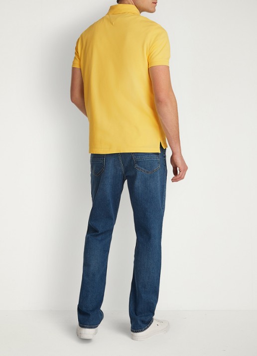 Tommy Hilfiger Core regular fit polo van piqué katoen met logoborduring - achterkant citronella / geel