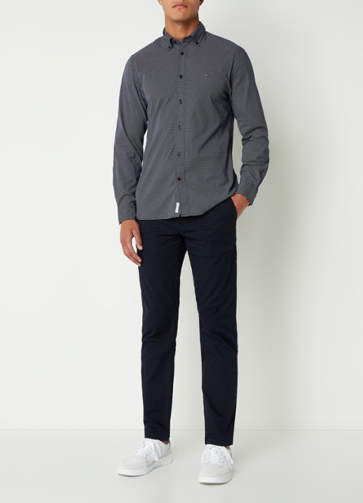 Tommy Hilfiger Denton straight fit chino met steekzakken - voorkant 2 donkerblauw