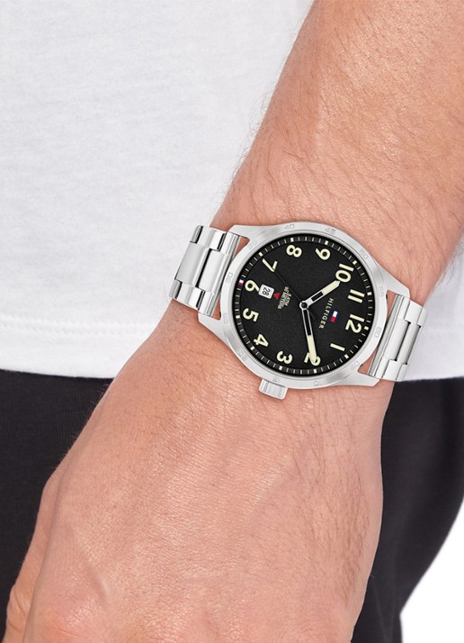 Tommy Hilfiger Forrest horloge TH1792094  - voorkant 2 zilver