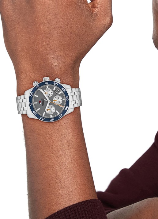 Tommy Hilfiger Horloge TH1710744 - voorkant 2 zilver