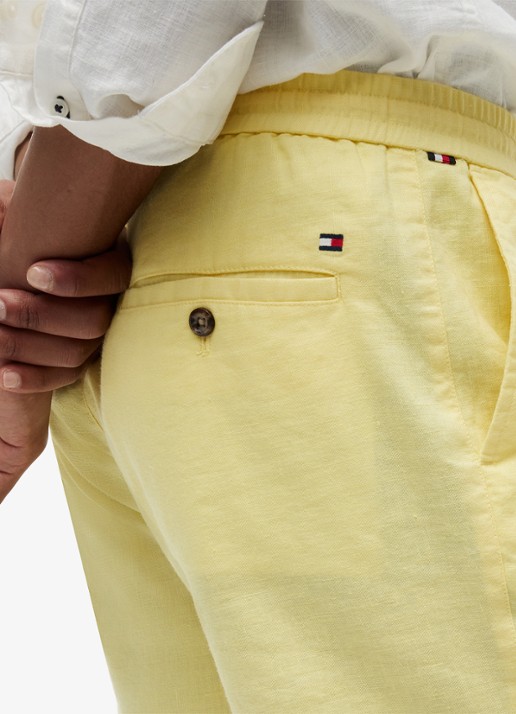Tommy Hilfiger Korte broek in linnenblend - detail 5 geel