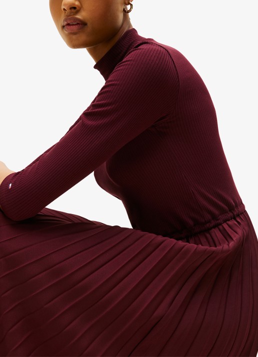 Tommy Hilfiger Midi jurk met ribstructuur en plissé - detail 3 bordeauxrood