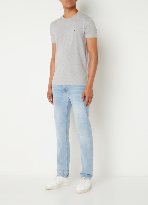 Tommy Hilfiger Slim fit T-shirt met logoborduring  - voorkant 3 grijsmele
