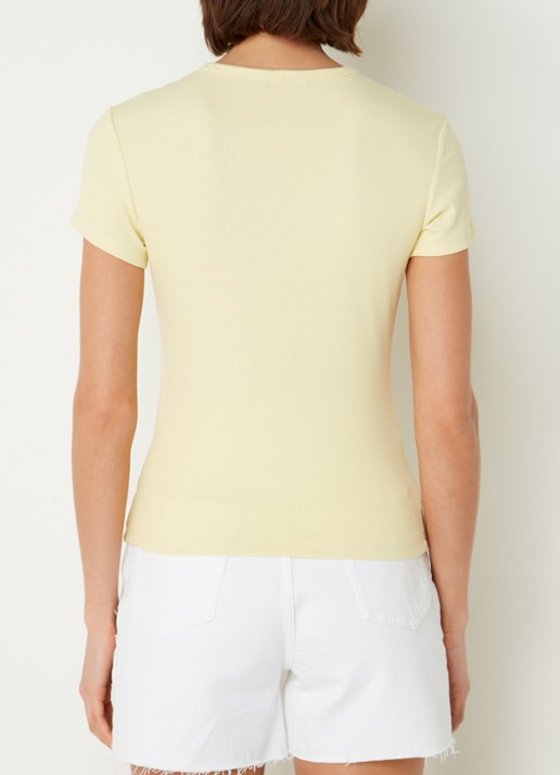 Tommy Hilfiger T-shirt met ribstructuur en logoborduring - achterkant 4 lichtgeel