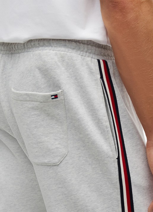 Tommy Hilfiger Tapered fit lounge joggingbroek met logoband - detail 5 lichtgrijs