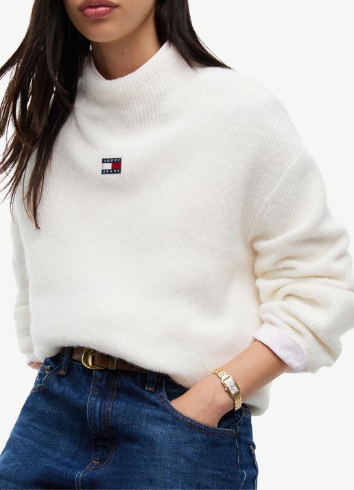 Tommy Hilfiger Tommy Badge ribgebreide trui in alpaca wolblend met logo  - detail 5 gebroken wit