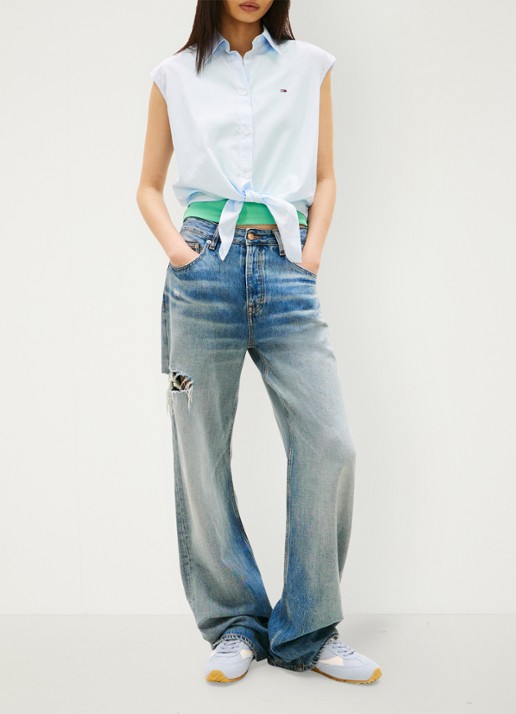 Tommy Hilfiger Top met knoopdetail - voorkant 2 lichtblauw