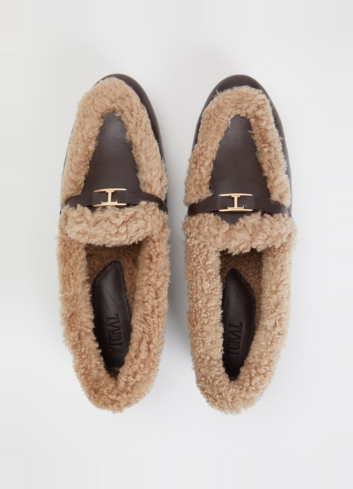 Toral Lily loafer van leer met schapenvacht - detail 2 chocoladebruin
