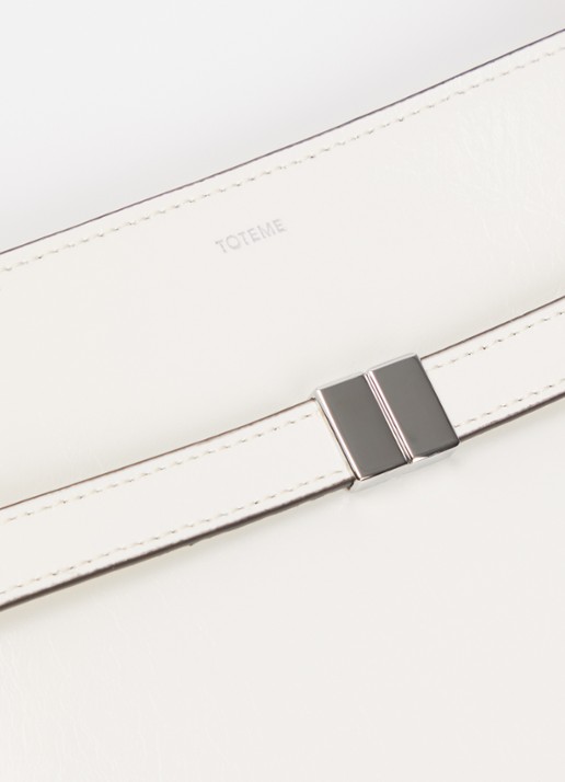 TOTEME Crossbody tas van kalfsleer en logo - detail 3 gebroken wit